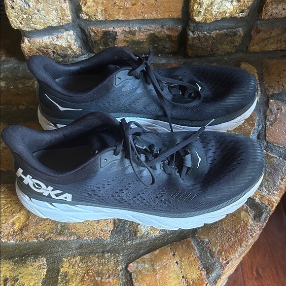 HOKA ONE ONE - Picture 2 of 5